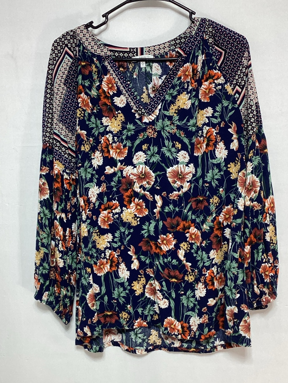 JODIFL Large Navy Floral V‑Neck Long Sleeve Tunic